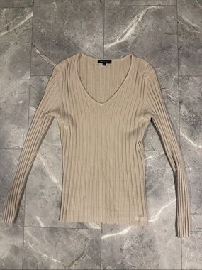 BCBG Ribbed V-Neck Long Sleeve Top - Beige